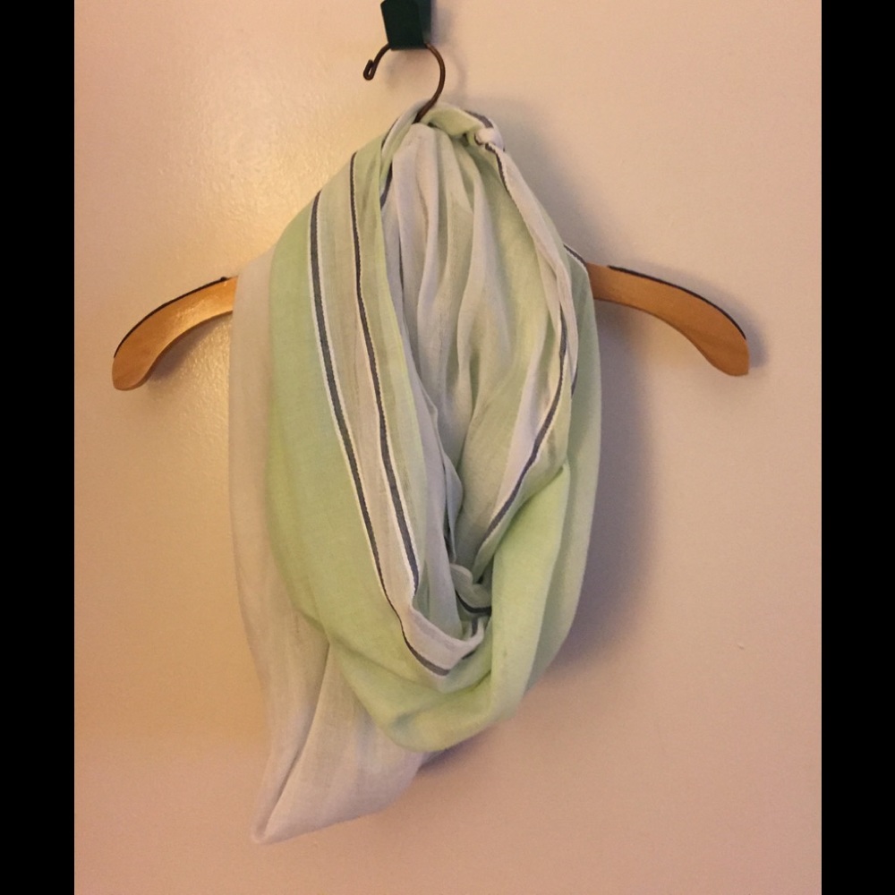 Infinity scarf